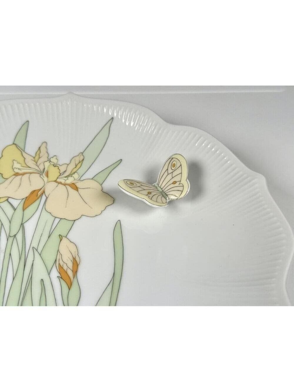 Vintage Cameron Japan Iris Butterfly Porcelain Decorative Plate Scalloped Rim - Picture 6 of 10